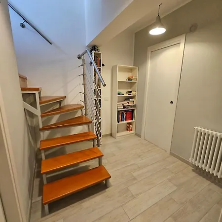 - Dream House Apartment *